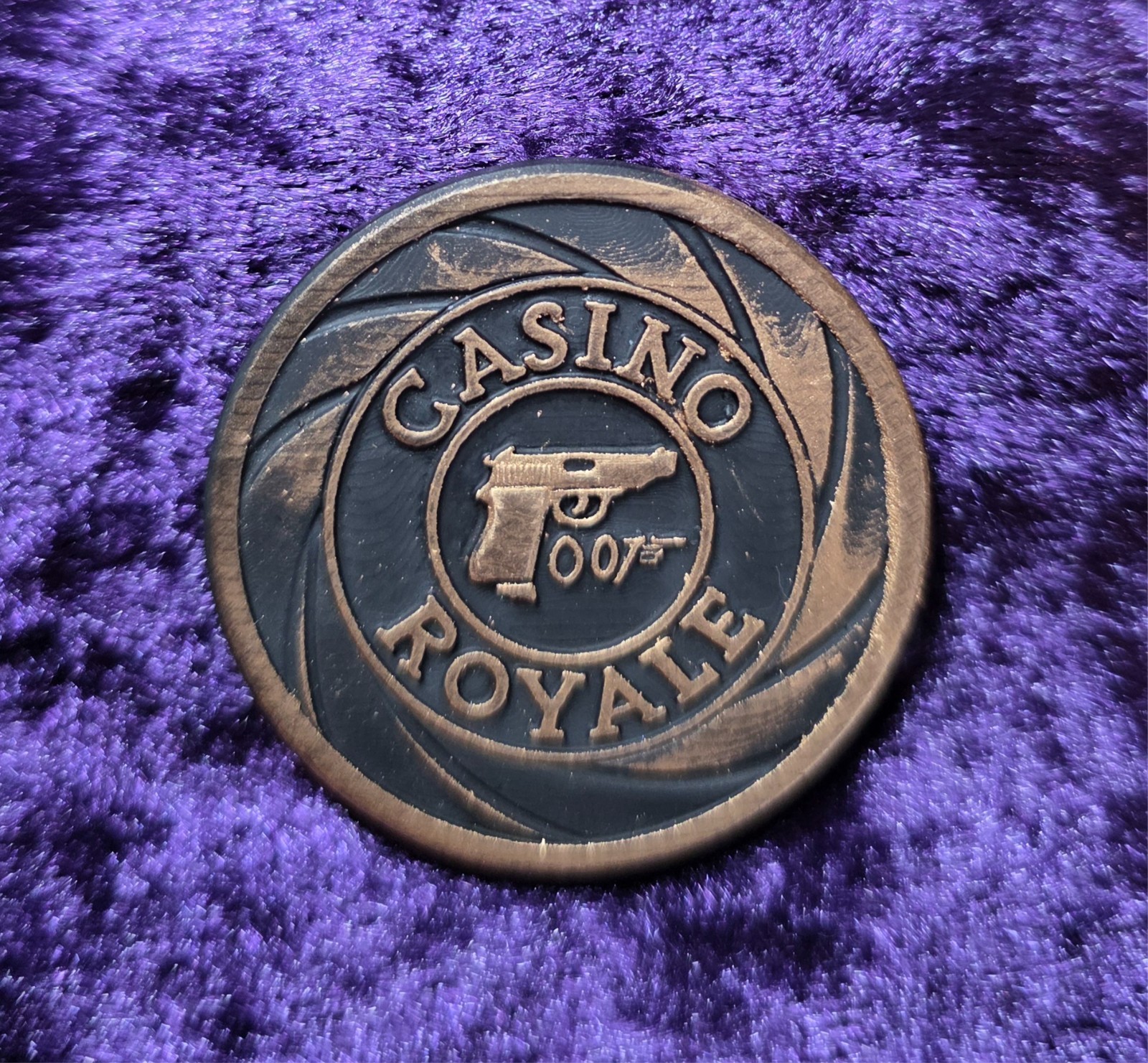 James Bond Casino Royale Poker Chips – Set of 9 – 40mm Collectible Casino Tokens